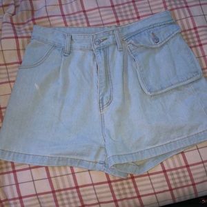 Baggy denim shorts